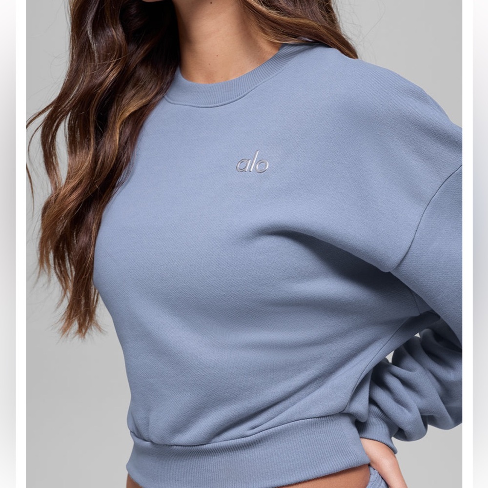 Alo yoga Cropped accolade crew neck sweatshirt